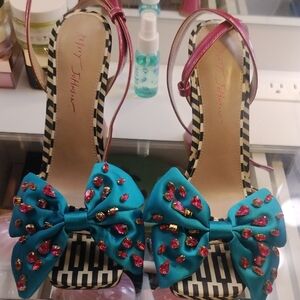 Betsey Johnson Turquoise Bow Embellished Open-Toe Heels